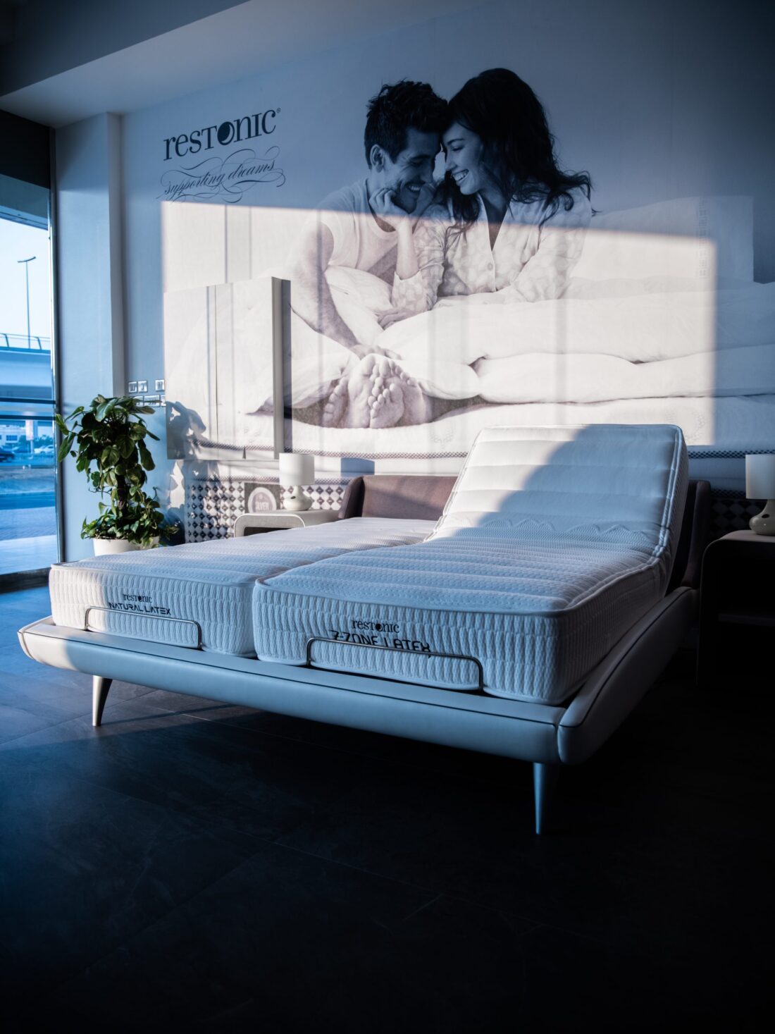 Adjustable bed in dubai restonic
