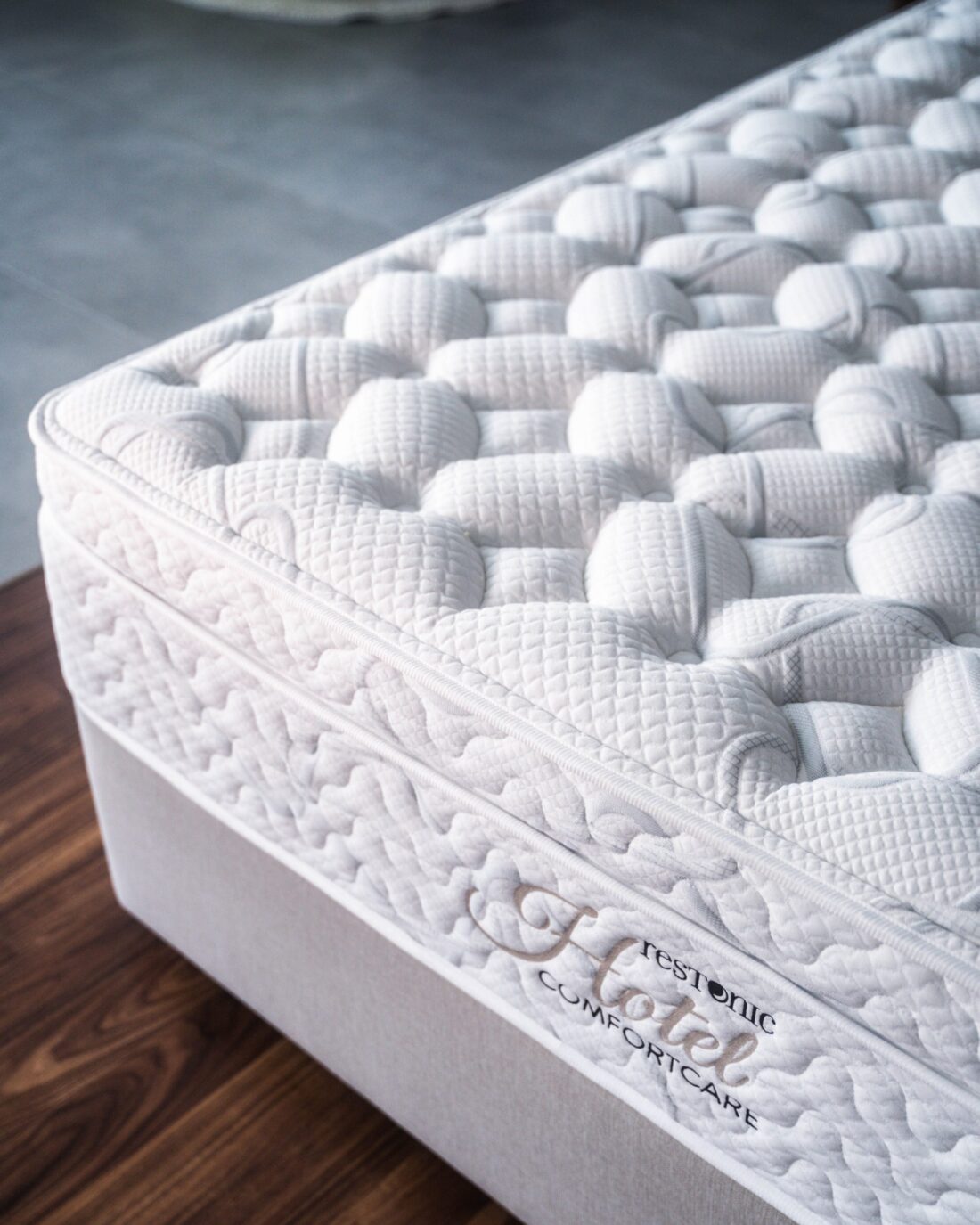 HOTEL COMFORT CARE MATTRESS - Image 2