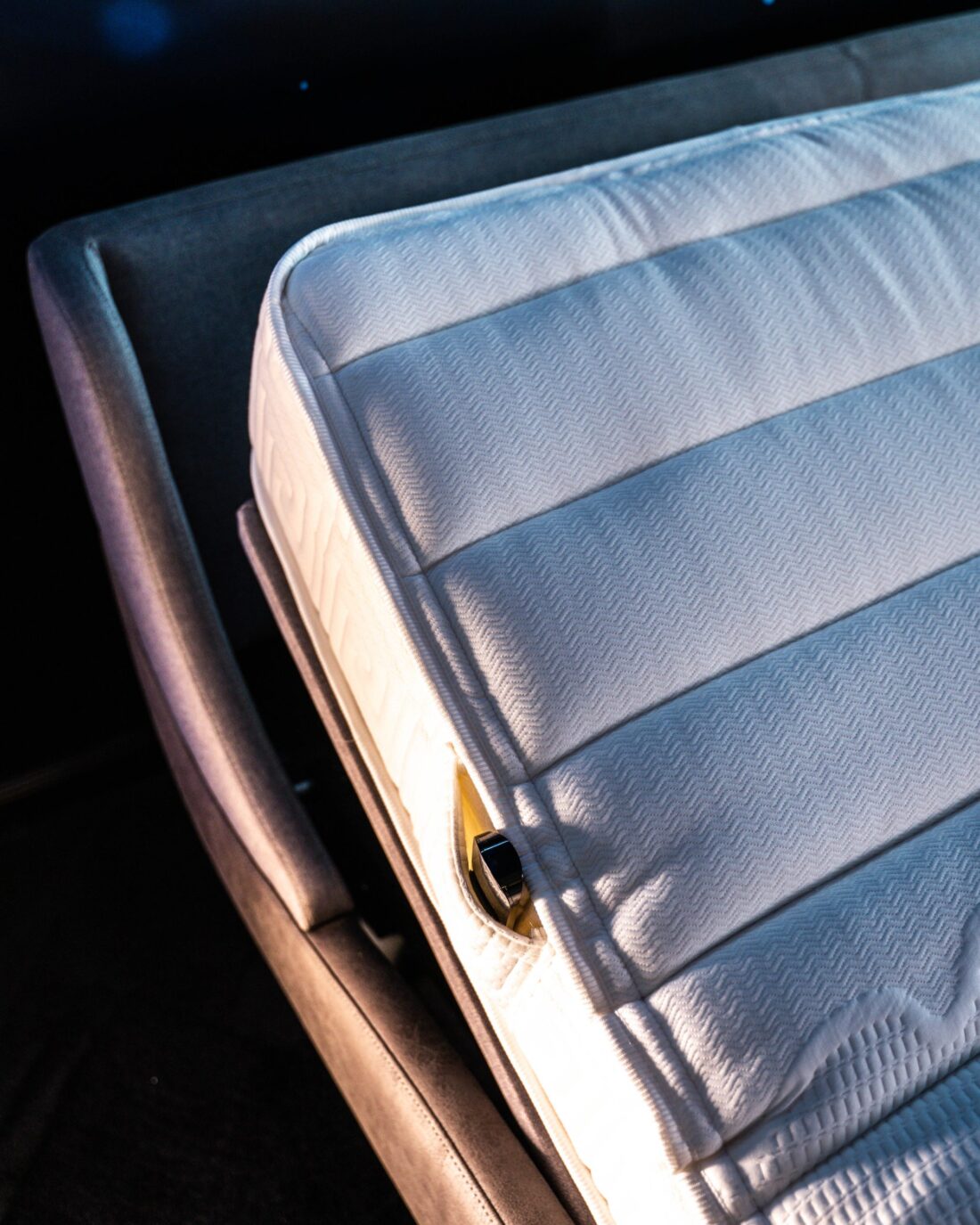 MIO 430S+ SMART ADJUSTABLE BED - Image 11