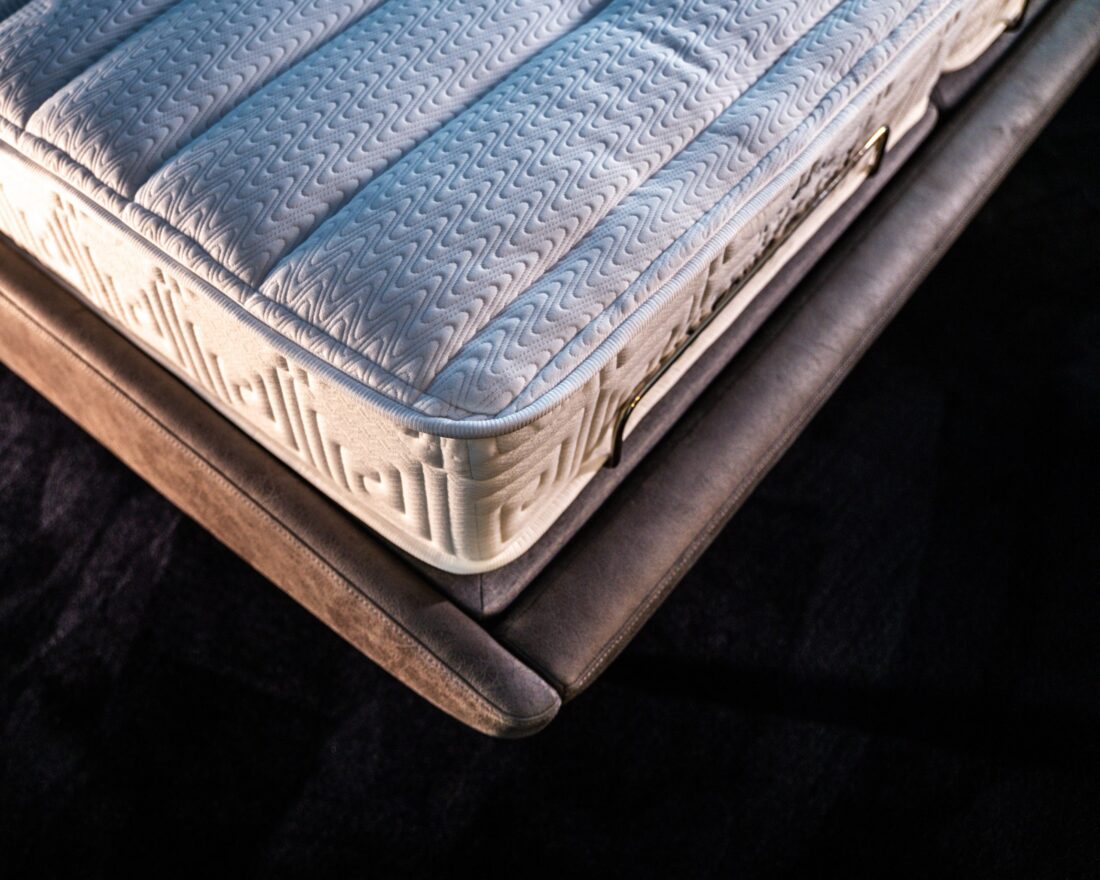 luxury bed in UAE Restonic