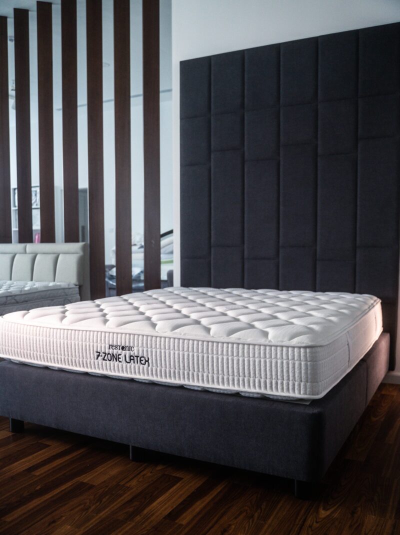 ANGOLA BED